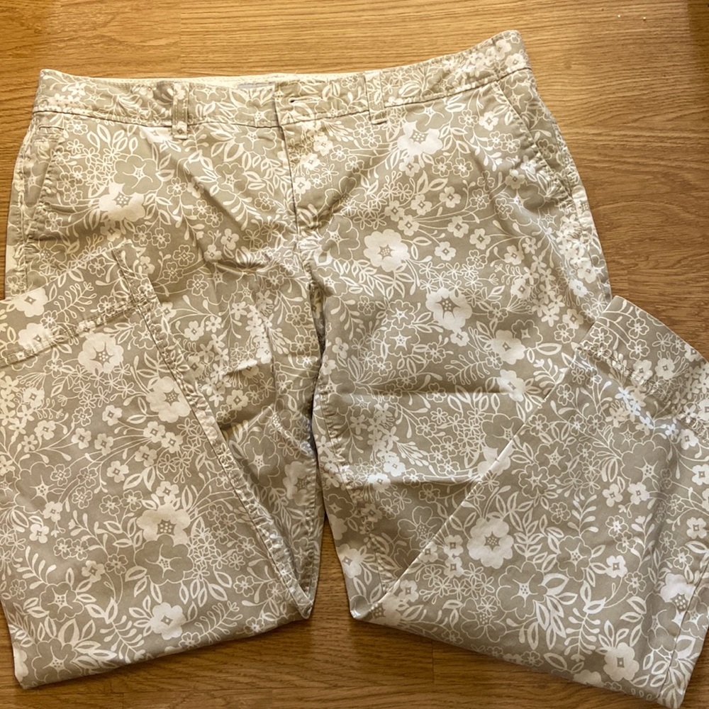 Old navy capris like new !SZ10